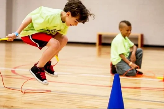 بهترین کلاس برای آزادسازی انرژی کودکان پر جنب و جوش